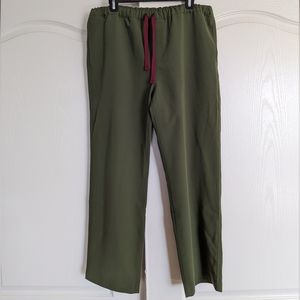 NWOT FIGS Dark Olive Pisco Basic Scrub Pants (**SHORT length**)